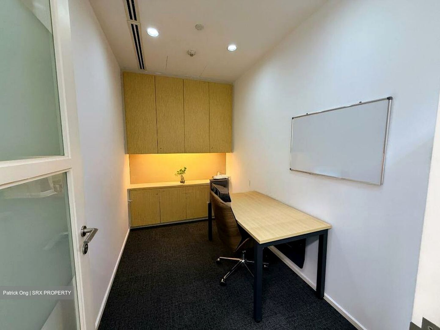 Ocbc Centre (D1), Office #521735871